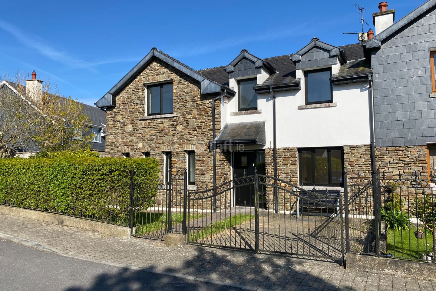 1 Four Winds, Featherbed Lane, Kinsale, Co. Cork
