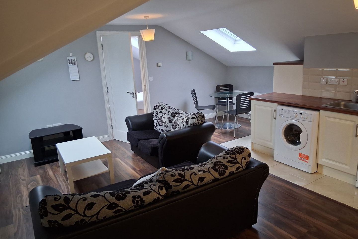 East Gate, Ballincollig , Carrigrohane, Co. Cork