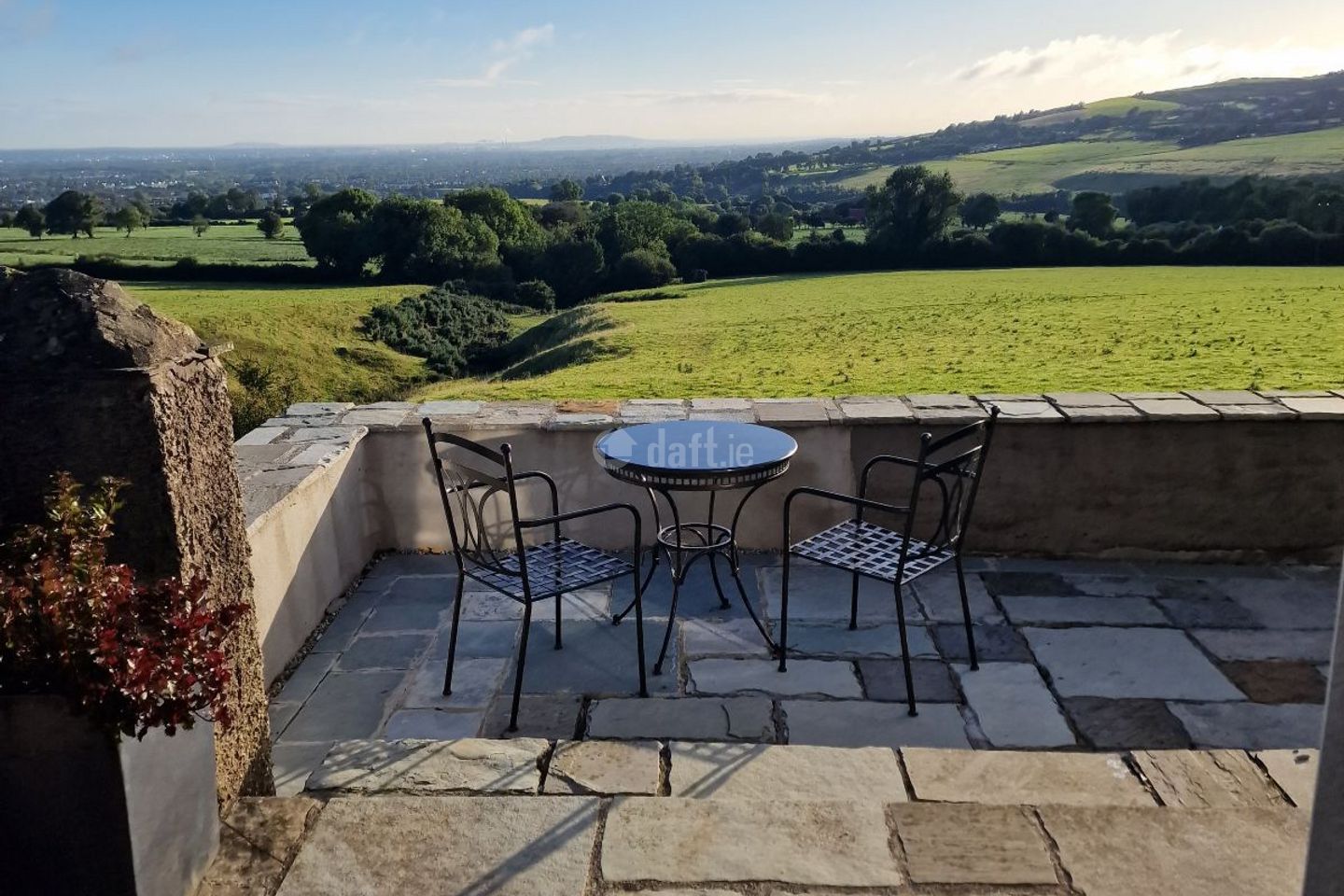 An Séan Scoil, Ballymaice Lane, Ballymaice, Bohern, Ballinascorney, Dublin 16