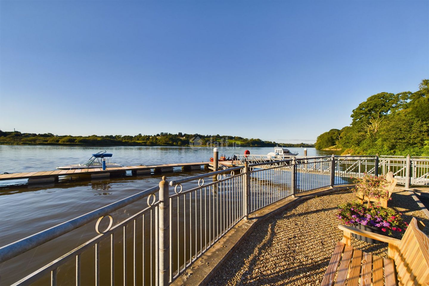 Glencove Apartments, Ferrybank