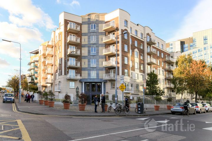 10 The Lansdowne Block, Pembroke Square, Dublin 4, D04WC92