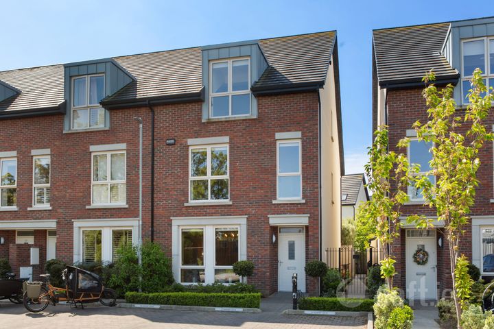 37 Fairway Drive, Cualanor, Upper Glenageary Road, Dublin