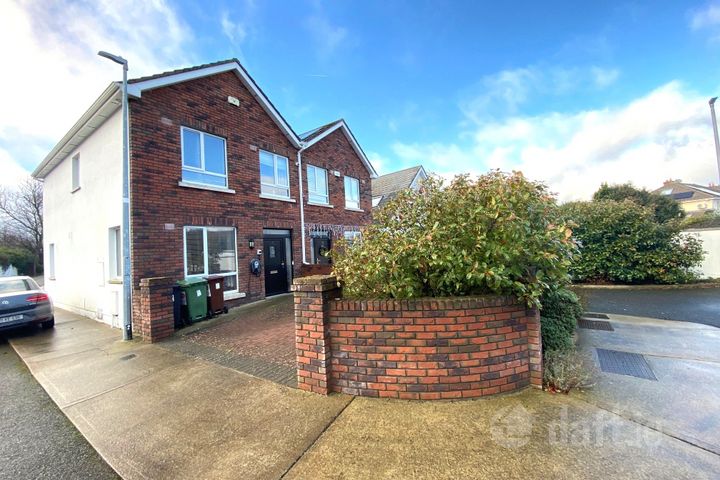 Sally Grove, Ballycullen, Dublin 24