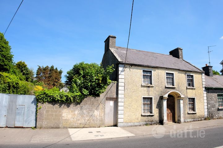 Cross Street, Loughrea, Co. Galway