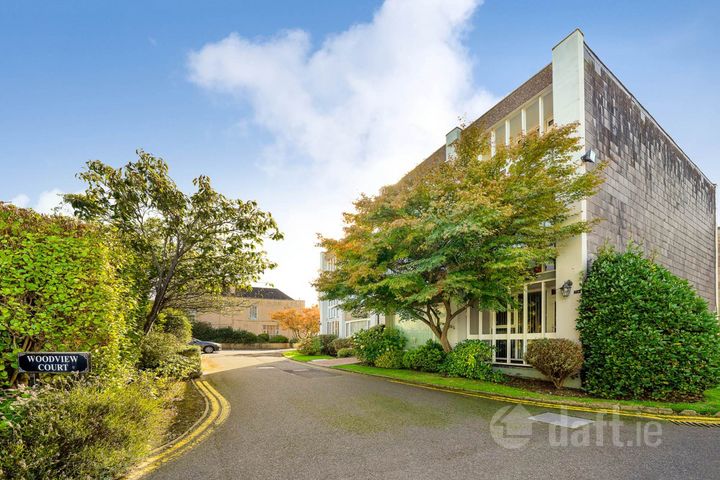 6 Woodview Court, Glenalbyn Rd, Stillorgan, Dublin