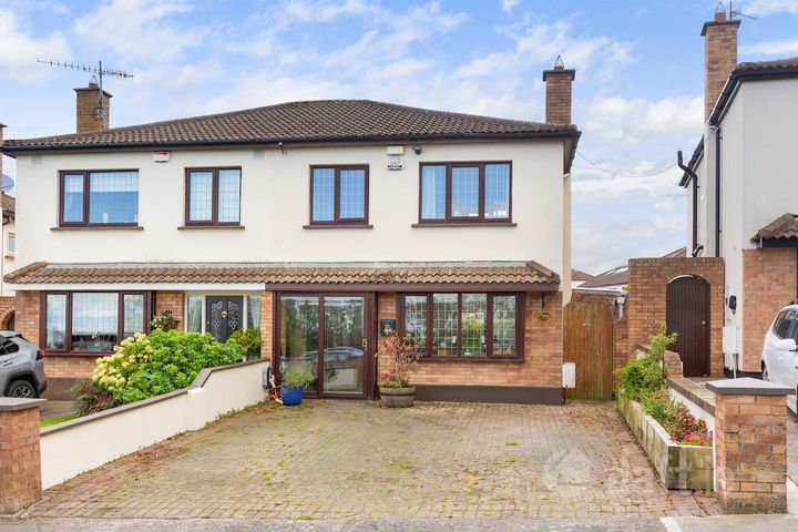 15 Mount Eagle Green, Dublin 18, Leopardstown, Dublin 18, D18F6X5