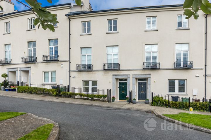 27 The Crescent, Robswall, Malahide, Dublin