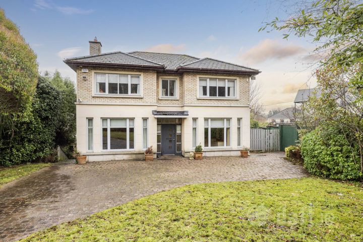 17 Belarmine Park, Dublin 18, D18YH64