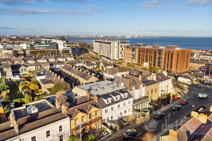 apartment 2 carysfort avenue, Blackrock, Co. Dublin