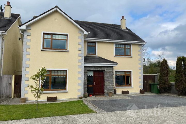 17 Cois Na Habhainn, Mullinahone, Tipperary, Tipperary