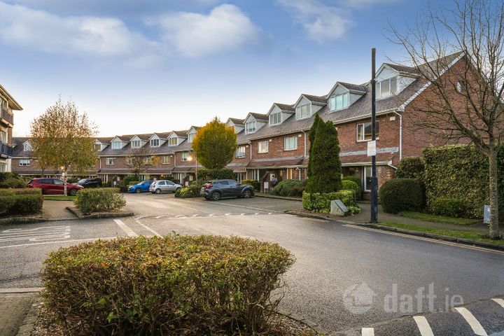 4 Hampton Square, Dublin 7, Navan Road (D7), Dublin 7