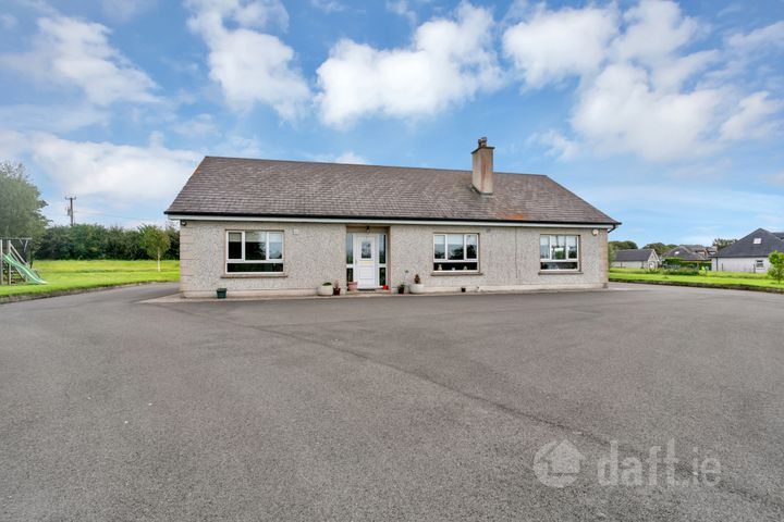 Quilty Cottage, New Road, Ballyoliver, Rathvilly, Co. Carlow, R93X364