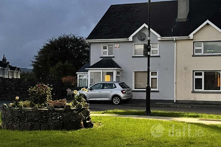 1 O'Briens Bridge, Killaloe, Limerick, O'Briensbridge, Co. Clare, V94NNX3