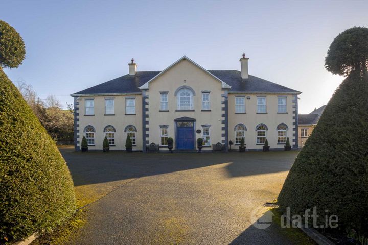 Aulber House, Deerpark, Golden Rd, Tipperary
