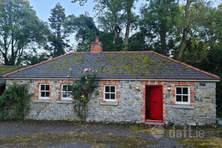Tara Lodge, Swainstown, Dunsany, Meath