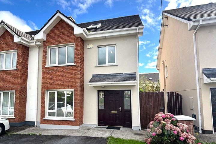 82 Carrigweir, Weir Rd, Tuam, Galway