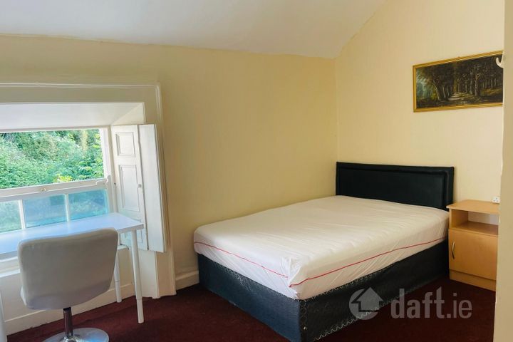 Shankill,Dublin 18, Loughlinstown, Co. Dublin