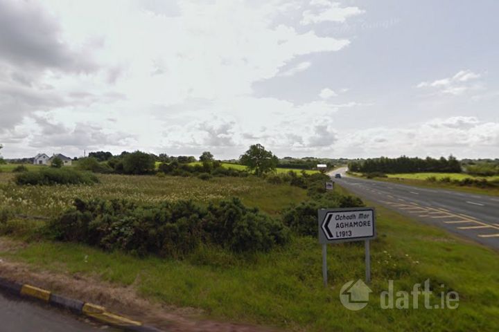 Bruff Cross, Aughamore, Ballyhaunis, Co. Mayo