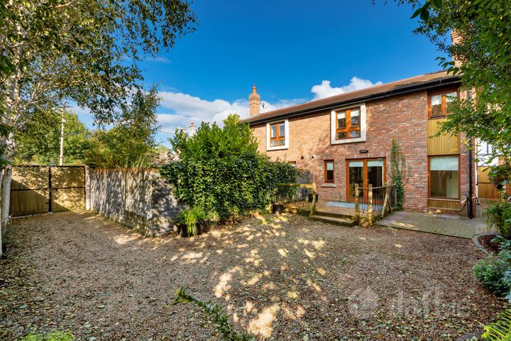 2 Rise Mews, The Rise, Glasnevin Dublin 9, Dublin 9, Dublin