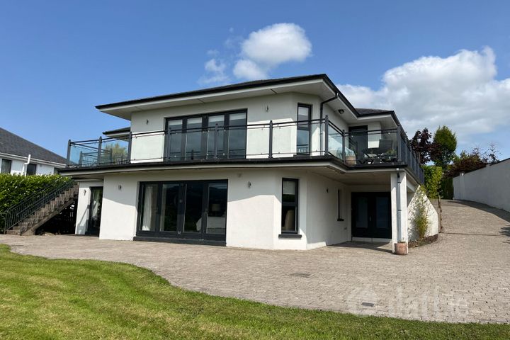 50 Lakelands, Cullenagh, Ballina, Tipperary