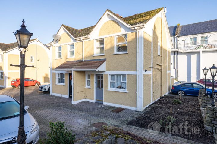 2 Hanover Court, Kennedy Avenue, Carlow Town, Co. Carlow, R93WC95
