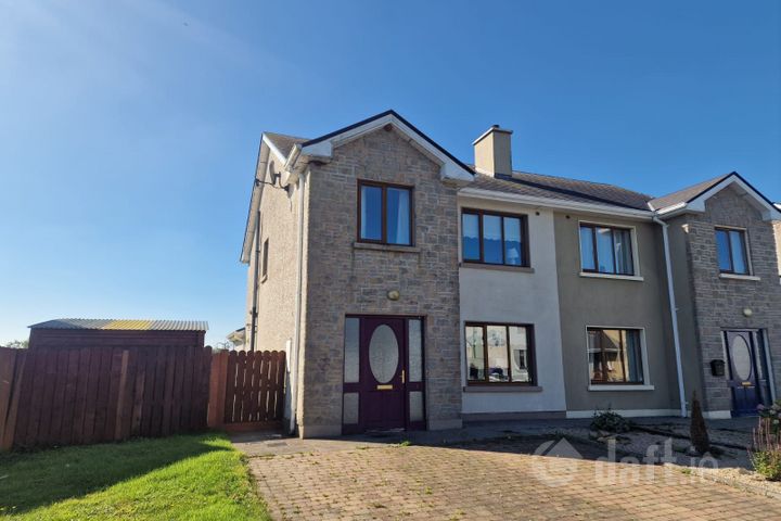3 Shanacloon, Castlerea Rd, Ballinagare, Roscommon