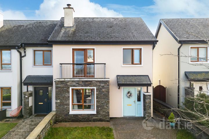 18 Cois Cuain, Courtmacsherry, Butlerstown, Co. Cork, P72XE78