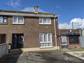 77 Cosgrave Park, Moyross, Co. Limerick - End-of-terrace house