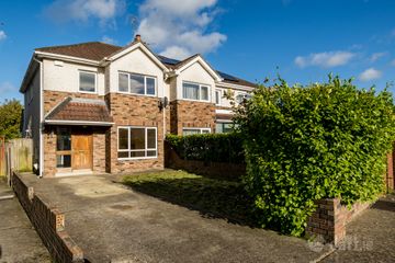 27 Tara Court Road, Navan, Co. Meath, C15T9Y2