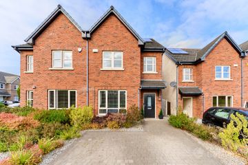 2 Castlegrange Lawn, Clonee, Dublin 15, D15F1WE