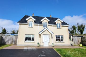 16 Cnoc An Lúir, Drumshanbo, Drumshanbo, Co. Leitrim, N41H3F4