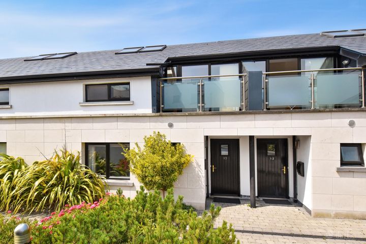 13 Cuirt An Dolain, Fairhill, Claddagh, Galway