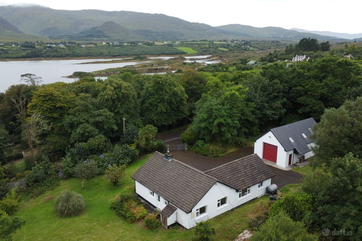 Reenavaude, Ardgroom, Beara, Co. Cork, P75VY40