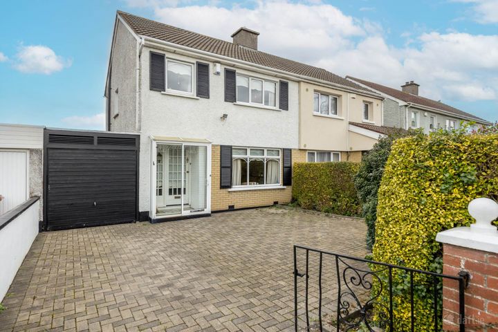 14 St. Columcille`s Crescent, Swords, Co. Dublin, K67K196