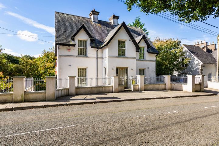 Starshollow, Spawell Road, Wexford Town, Co. Wexford, Y35FXK4