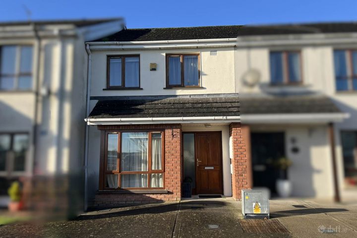 3 Dun Uisce, Cahir, Co. Tipperary, E21E735