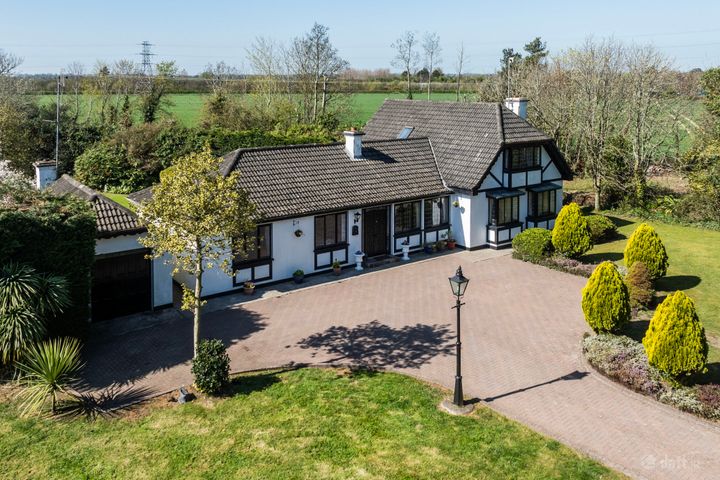 Ashwood House, Ballough, Lusk, Co. Dublin, K45TF44