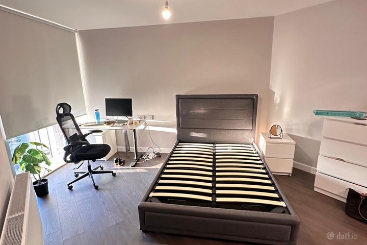 Airton Plaza,Airton Road,Dublin 24, Kilnamanagh, Dublin 24