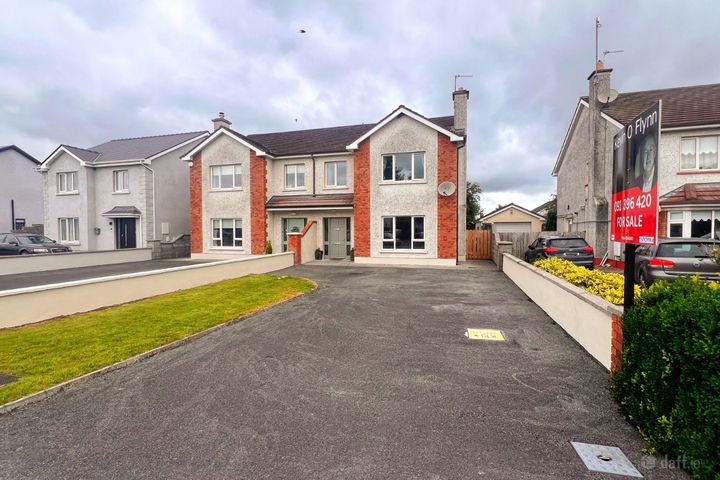 18a Moycarn Grove, Ballinasloe, Co. Galway, H53W3C4