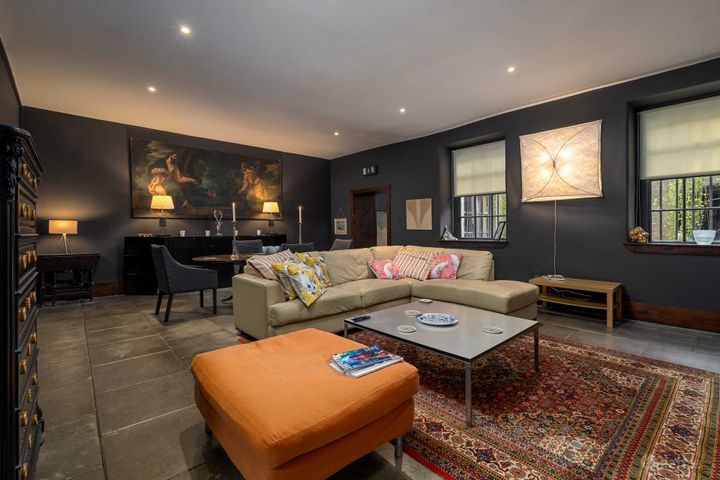 North Great George`s Street, Dublin  1