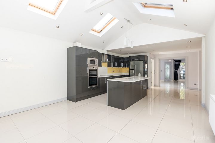 33 Waterside Court, Swords Rd, Malahide, Dublin