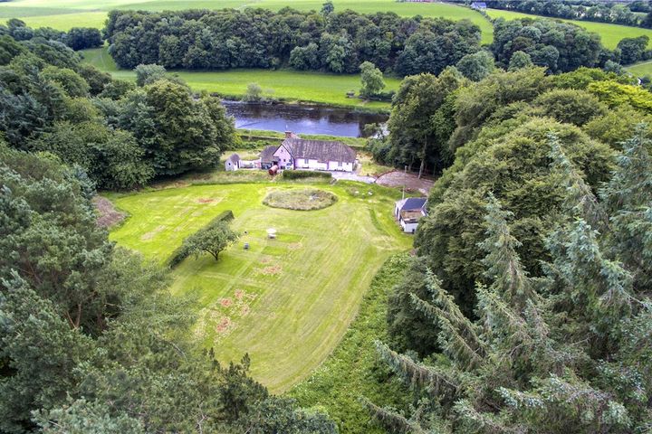 Gairdín na hAbhann, Castlehyde, Fermoy, Co Cork