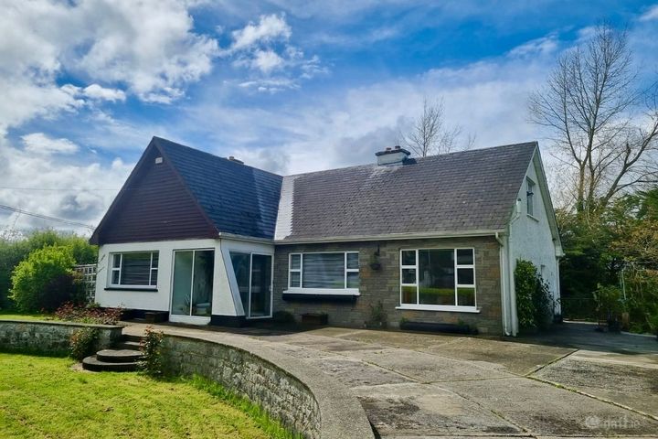 Killarney Road, Abbeyfeale, Co. Limerick, V94RRK2
