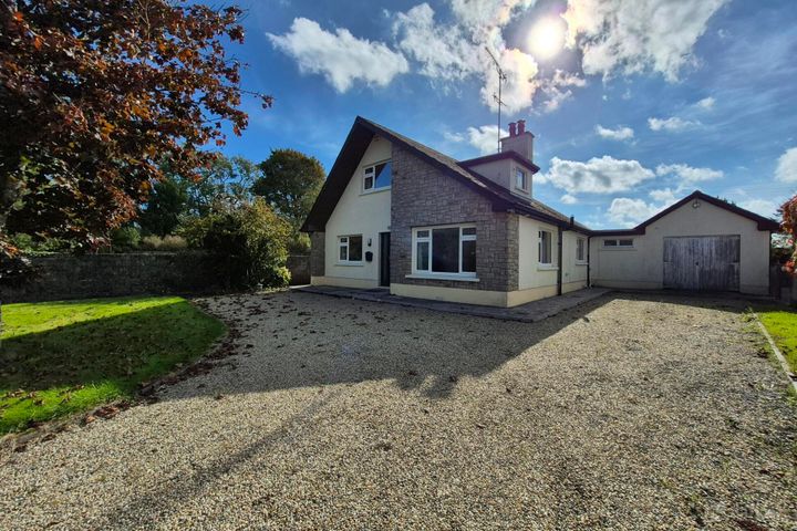 Sun Street, Tuam, Co. Galway, H54AT21