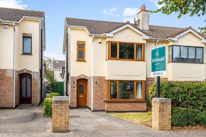 15 Colthurst Crescent, Lucan, Co. Dublin, K78W993