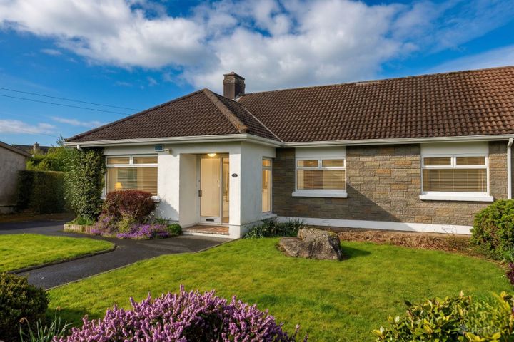 22 Castle Park, Carrick-On-Suir, Carrick-on-Suir, Co. Tipperary, E32W738