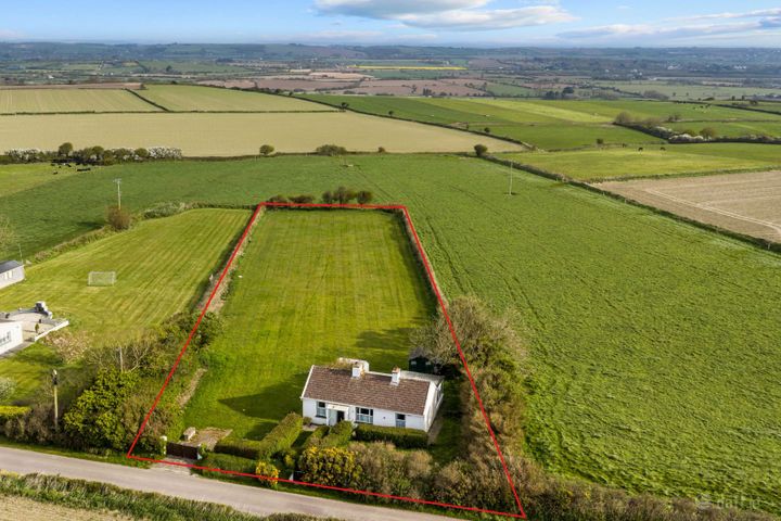 Ballygeany, Ballycotton, Co. Cork, P25XP02