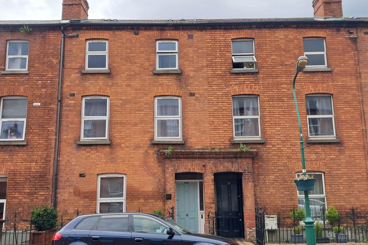 27 Cabra Park, Phibsborough, Dublin 7, Co. Dublin, D07NW01