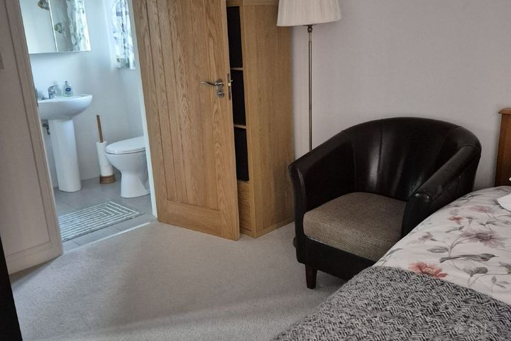 Enniskerry Road, Kilternan, Dublin 18