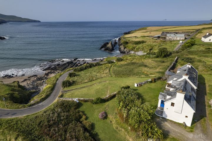 Cois Farraige, The Glen, Ballinskelligs, Kerry